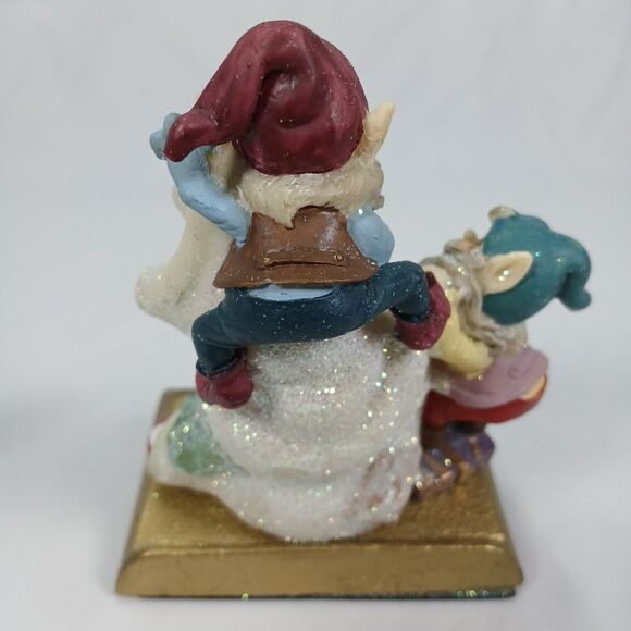 Vintage Santa’s Workbench Cast Iron Resin Stocking Holder 1995 Holiday Decor - Picture 7 of 8